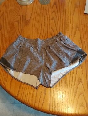 lululemon athletica Hottie Hots Heathered Gray Athletic Shorts with White Liner